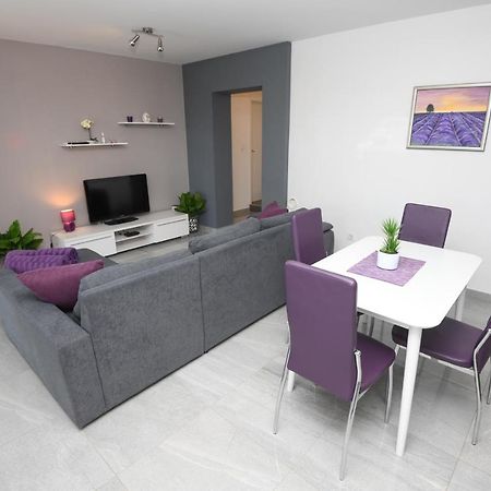 Apartments Lidija - Sea View Apartment With Exclusive Right Of Using Hot Tub Or Split Level Apartment With Exclusive Right Of Using Pool Podstrana Luaran gambar