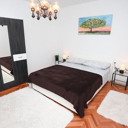 Apartments Lidija - Sea View Apartment With Exclusive Right Of Using Hot Tub Or Split Level Apartment With Exclusive Right Of Using Pool Podstrana Luaran gambar