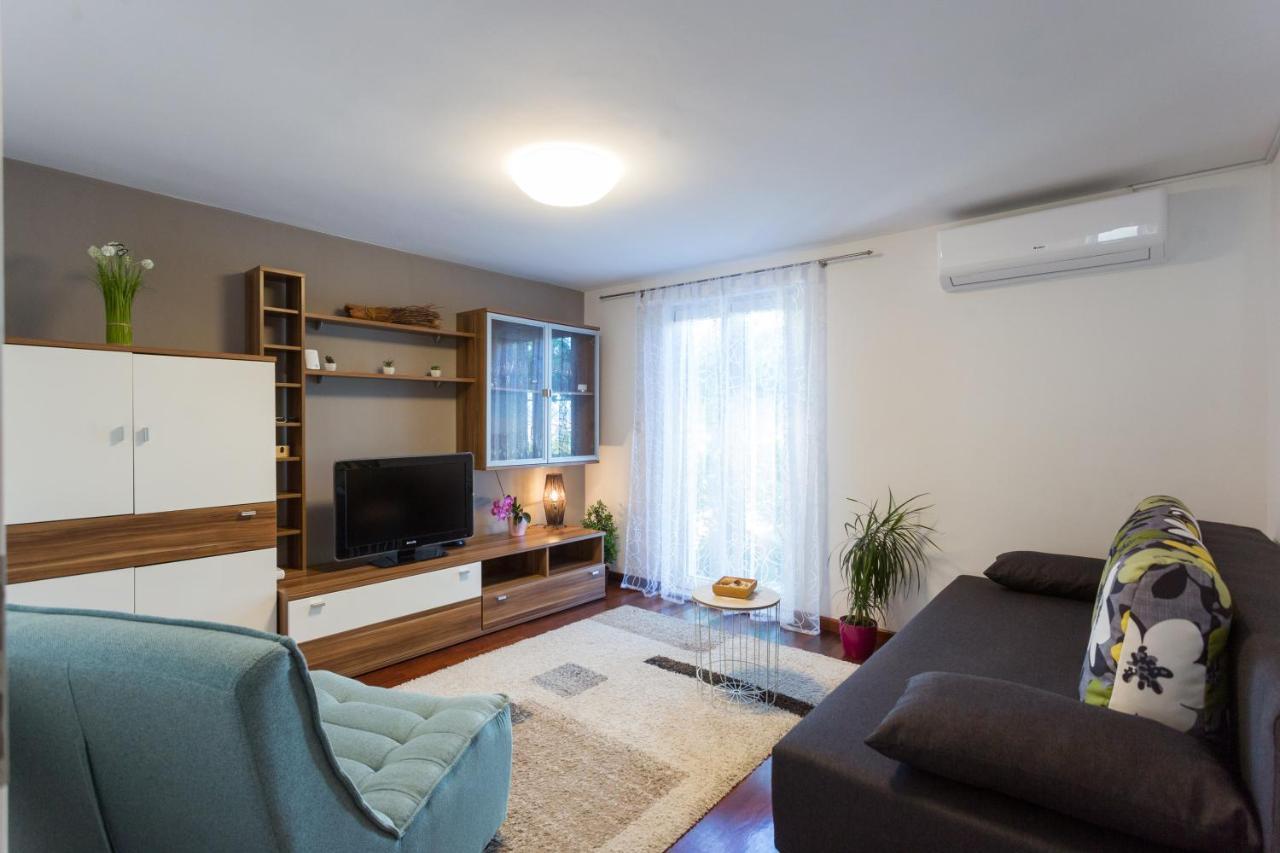 Apartments Lidija - Sea View Apartment With Exclusive Right Of Using Hot Tub Or Split Level Apartment With Exclusive Right Of Using Pool Podstrana Luaran gambar
