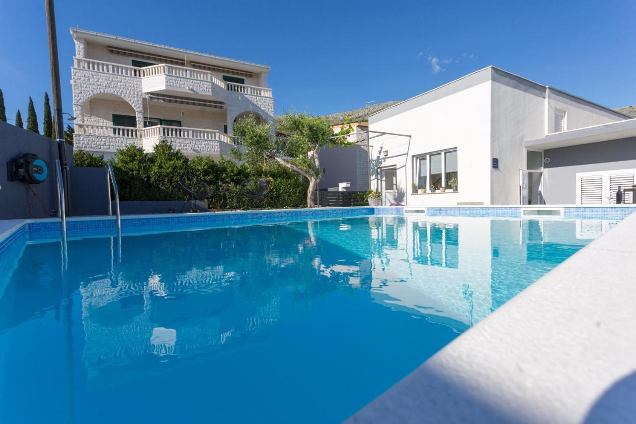 Apartments Lidija - Sea View Apartment With Exclusive Right Of Using Hot Tub Or Split Level Apartment With Exclusive Right Of Using Pool Podstrana Luaran gambar
