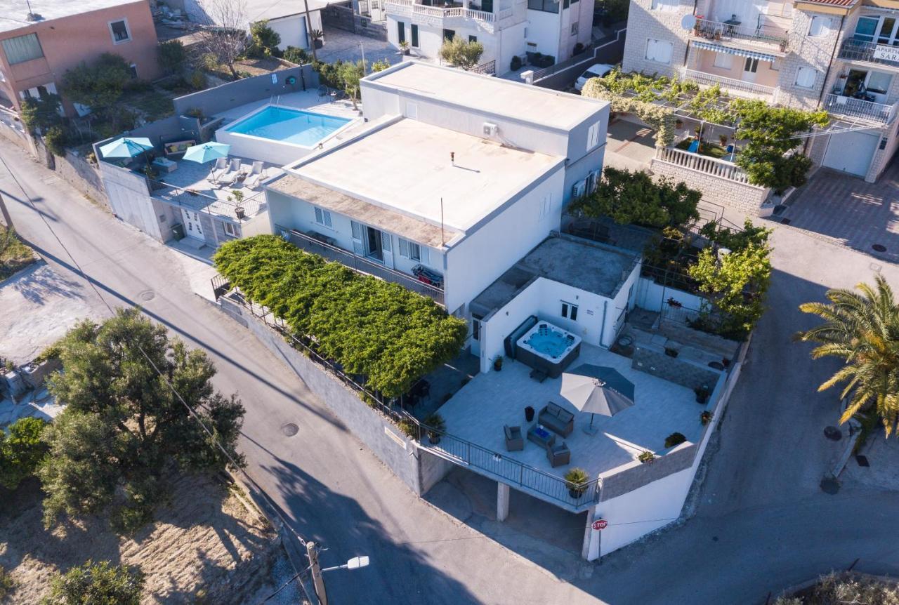 Apartments Lidija - Sea View Apartment With Exclusive Right Of Using Hot Tub Or Split Level Apartment With Exclusive Right Of Using Pool Podstrana Luaran gambar
