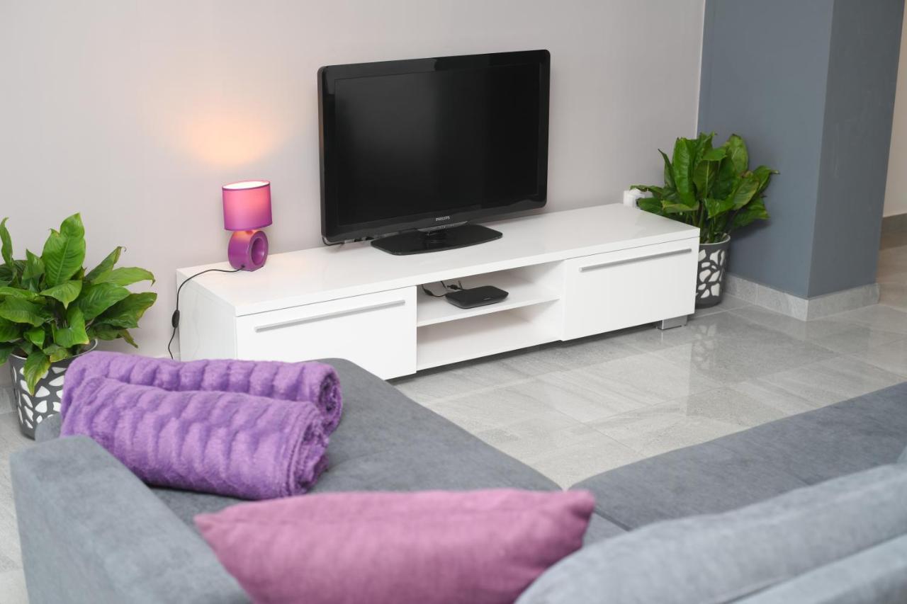 Apartments Lidija - Sea View Apartment With Exclusive Right Of Using Hot Tub Or Split Level Apartment With Exclusive Right Of Using Pool Podstrana Luaran gambar