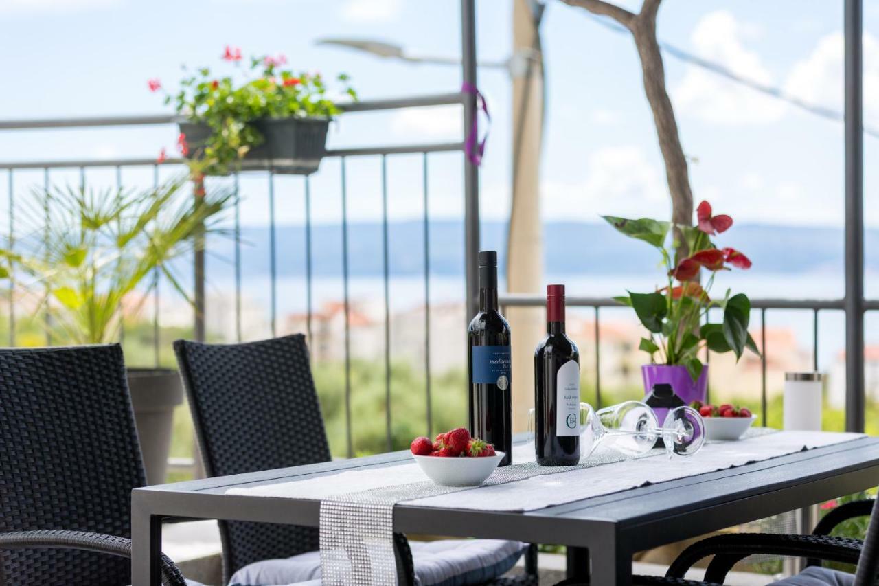 Apartments Lidija - Sea View Apartment With Exclusive Right Of Using Hot Tub Or Split Level Apartment With Exclusive Right Of Using Pool Podstrana Luaran gambar