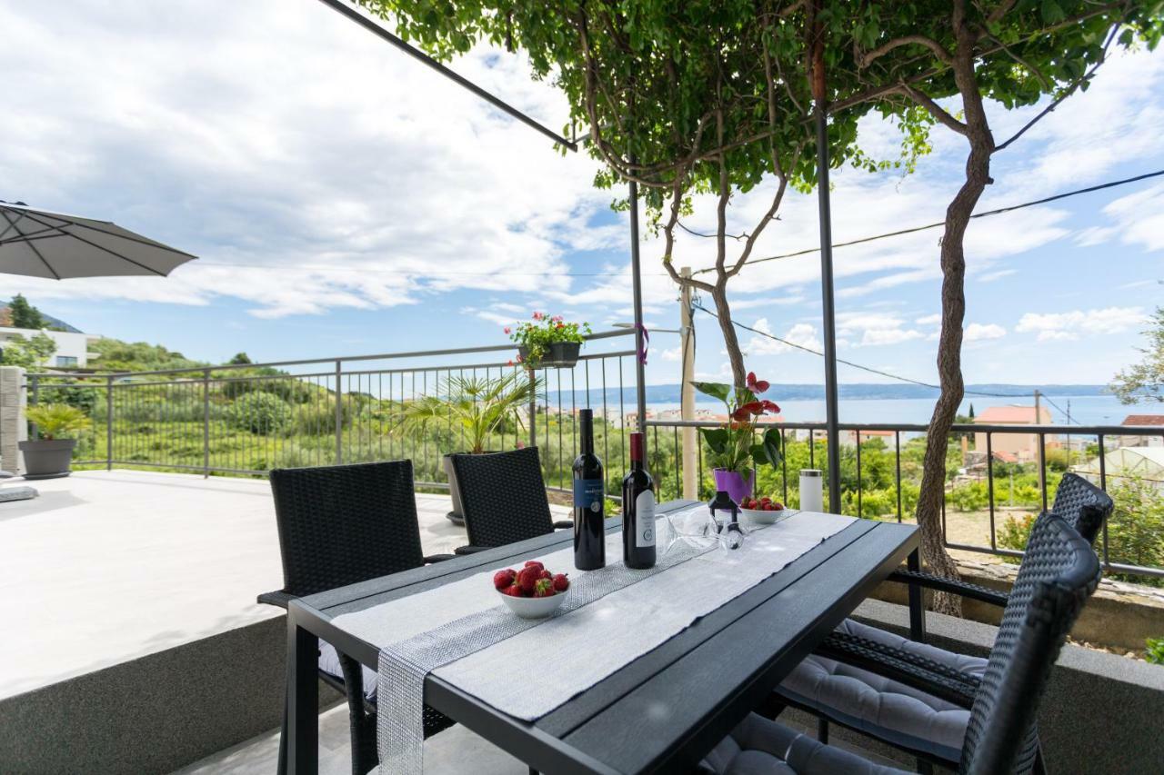 Apartments Lidija - Sea View Apartment With Exclusive Right Of Using Hot Tub Or Split Level Apartment With Exclusive Right Of Using Pool Podstrana Luaran gambar