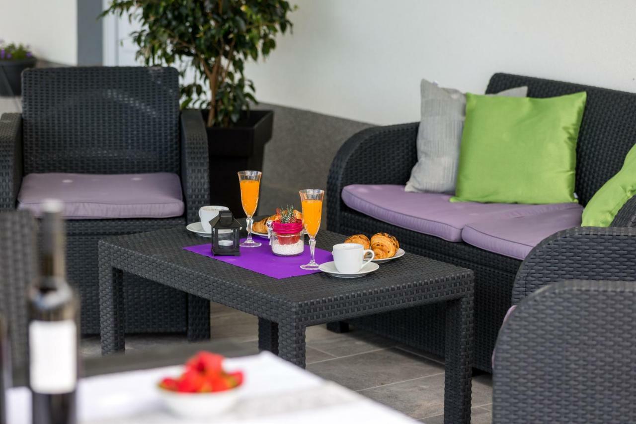 Apartments Lidija - Sea View Apartment With Exclusive Right Of Using Hot Tub Or Split Level Apartment With Exclusive Right Of Using Pool Podstrana Luaran gambar