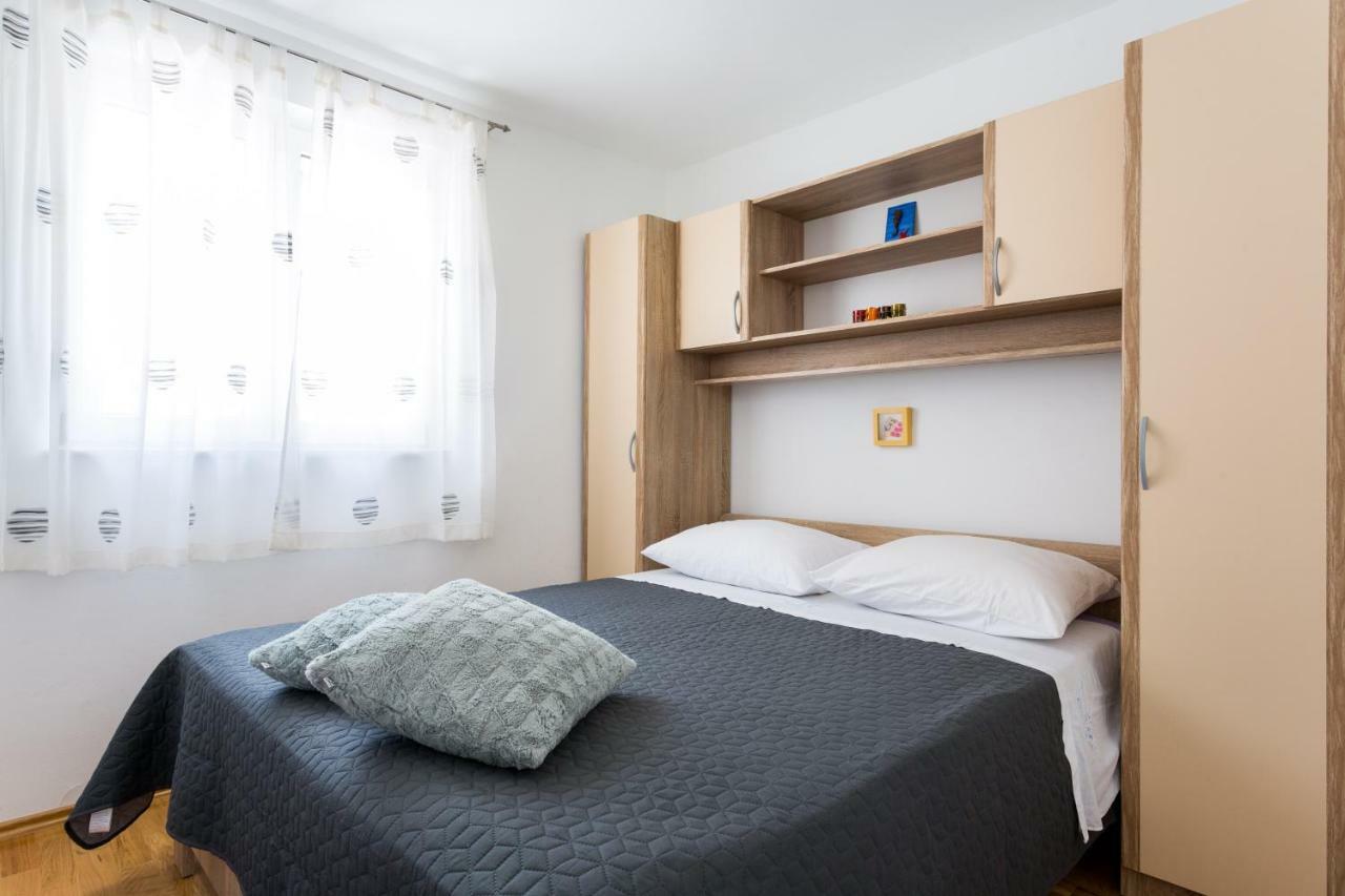 Apartments Lidija - Sea View Apartment With Exclusive Right Of Using Hot Tub Or Split Level Apartment With Exclusive Right Of Using Pool Podstrana Luaran gambar