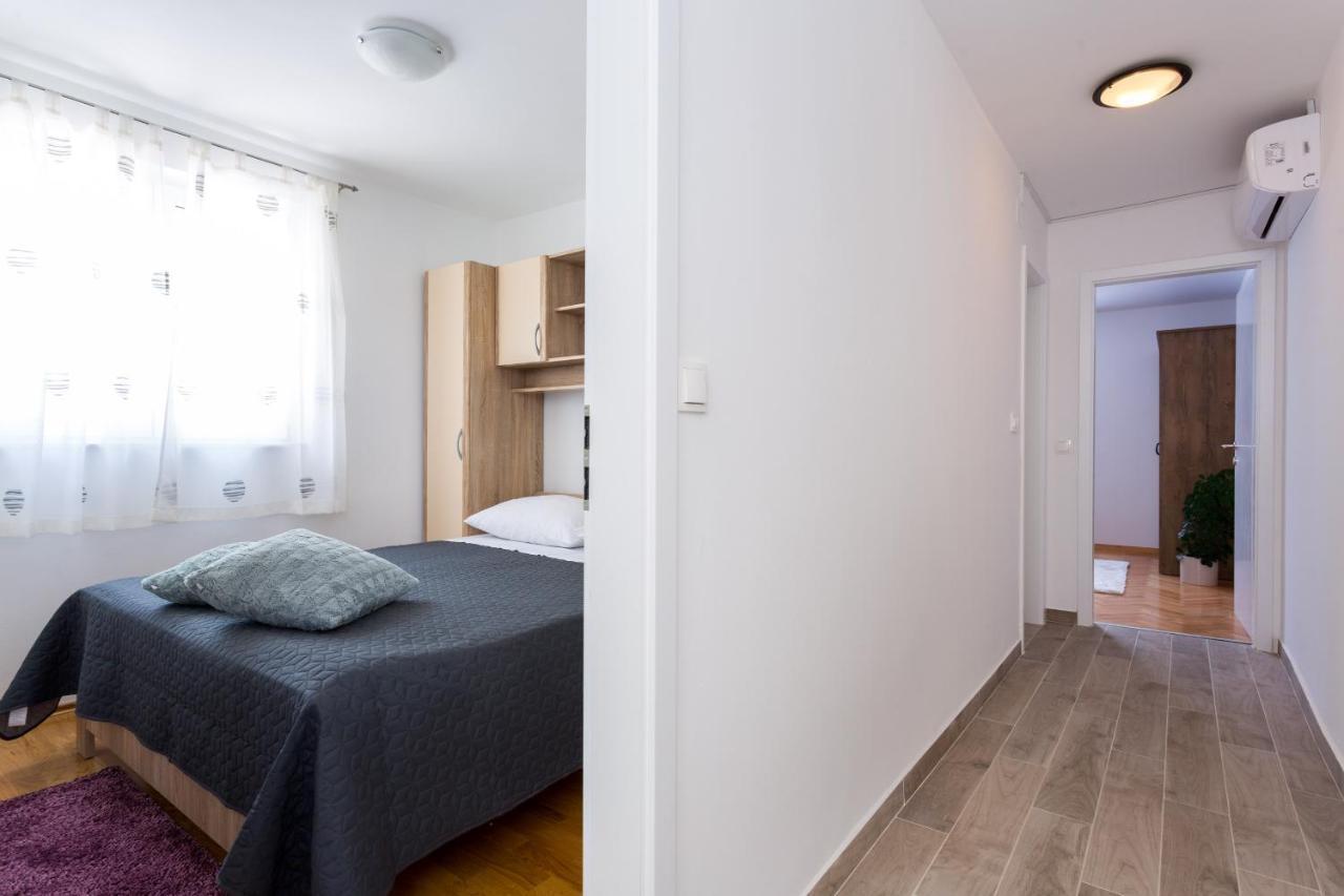 Apartments Lidija - Sea View Apartment With Exclusive Right Of Using Hot Tub Or Split Level Apartment With Exclusive Right Of Using Pool Podstrana Luaran gambar