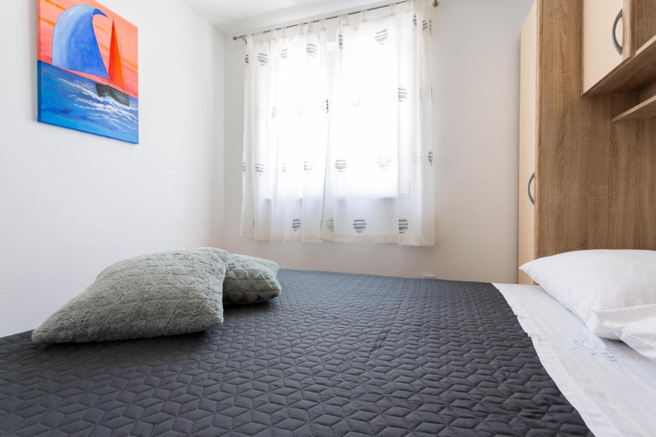 Apartments Lidija - Sea View Apartment With Exclusive Right Of Using Hot Tub Or Split Level Apartment With Exclusive Right Of Using Pool Podstrana Luaran gambar